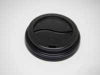 ขายส่ง ฝาแก้วพลาสติก แบบเรียบ สำหรับ แก้วกาแฟ 12oz สีดำ : 1 ลัง