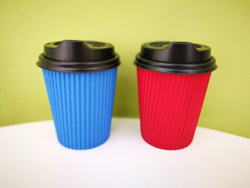 Promotion!! แก้วกระดาษ Blue/Red ripple wall paper cup 8oz : 1,000 ชุดพร้อมฝาดำ - Image 1