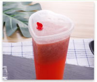 ขายส่ง แก้วพลาสติก PP เนื้อแข็ง ทรงหัวใจพร้อมฝา 16oz สีใส : 1 ลัง