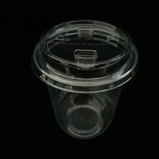 ขายส่ง แก้วพลาสติก Pet U plastic cup ทรงแคปซูล 16oz พร้อมฝาชาชีส เปิดครึ่ง : 1 ลัง