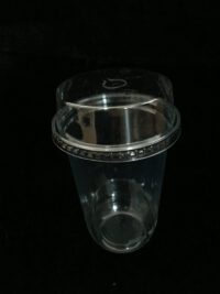 ขายส่ง แก้วพลาสติก Pet U plastic cup ทรงแคปซูล 20oz พร้อมฝาหัวตัด : 1 ลัง
