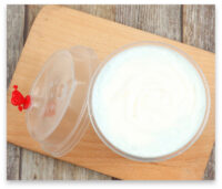 ขายส่ง แก้วพลาสติก PP เนื้อแข็ง ทรงแคปซูล พร้อมฝารุ่นใหม่ 16oz  : 1 ลัง ( ฝาใส, ขาว, ดำ ) - Image 2