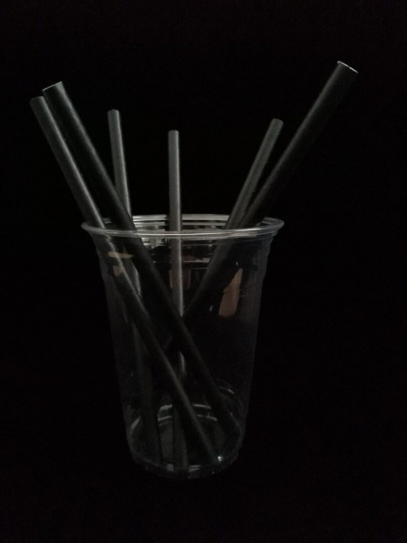 หลอดกระดาษ รักษ์โลก สีดำ - 1 หลอดกระดาษ รักษ์โลก สีดำ ราคาส่ง : 1 กล่อง - Image 1