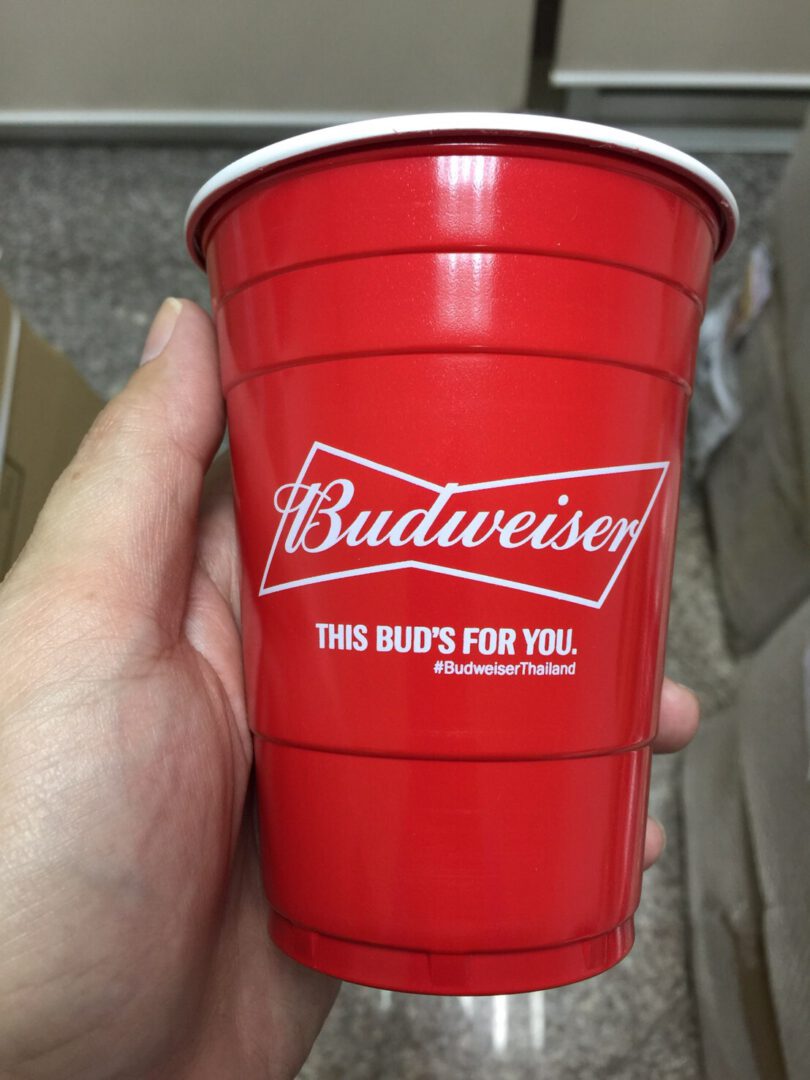 Promotion!!! สกรีนแก้ว แก้วพลาสติก สีแดง Red cup 16oz ( 5,000 ใบ ) - Image 1